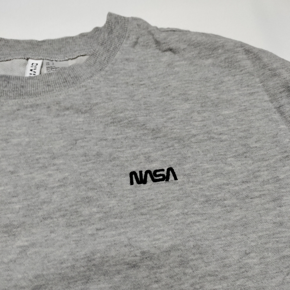 H&M NASA Sweatshirt - Picture 4 of 6
